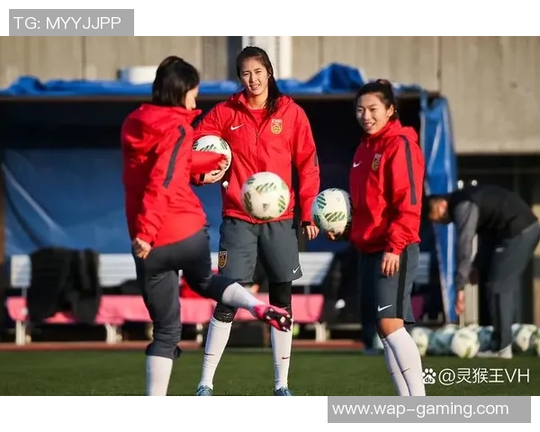 足球女超模：在绿茵场上绽放魅力与风采的女性力量